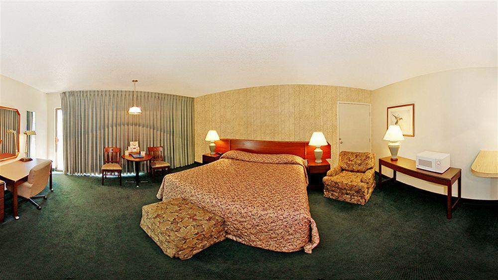 Rodeway Inn Boise Exterior photo